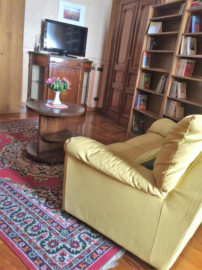 Oscar Apartment Napels Buitenkant foto